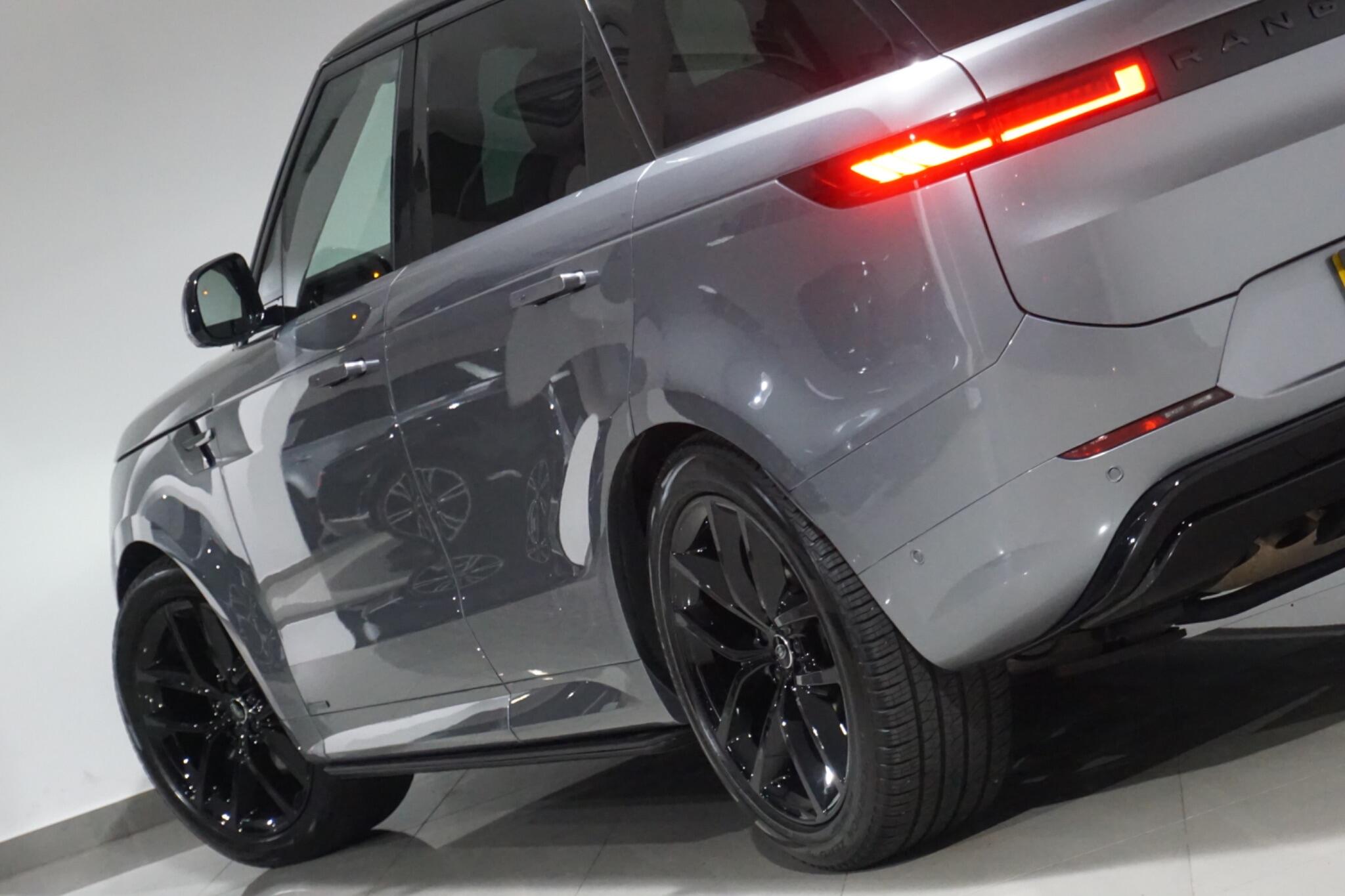 Land Rover Range Rover Sport 3.0 D300 MHEV Autobiography SUV 5dr Diesel Auto 4WD Euro 6 (s/s) (300 ps)